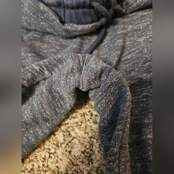 Adidas Women's Sweatpants Capris - Picture 3 of 4